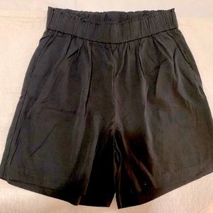 H&M shorts - new, never worn